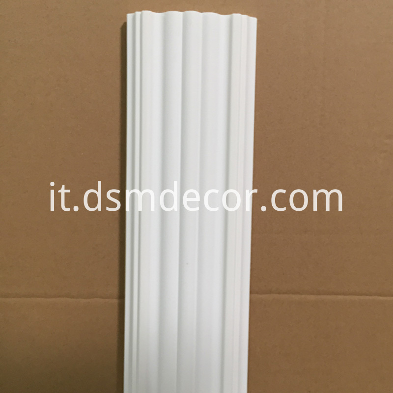 Intelaiature dei pilastri scanalati Fluted Pilasters Door Surrounds